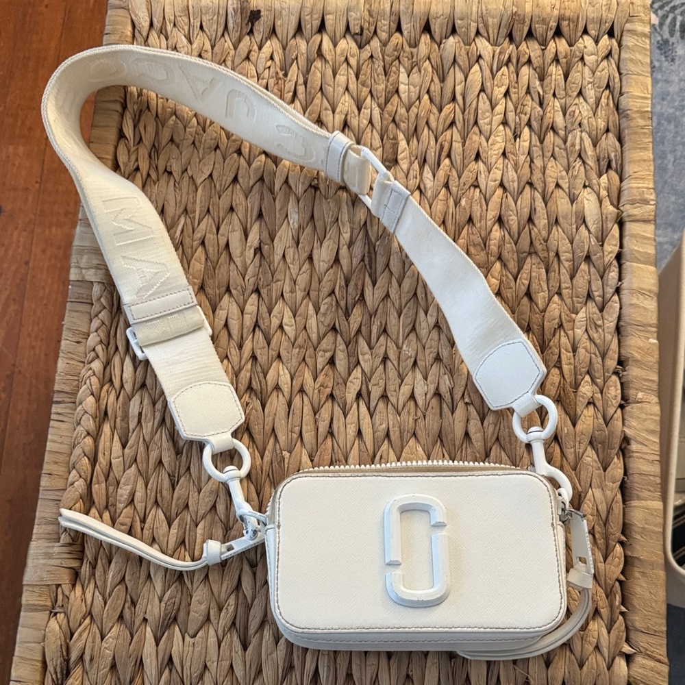 White Marc Jacob’s Crossbody Bag